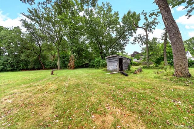 18908 Maplewood Street, Livonia, MI 48152