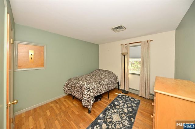15 Carter Street, Norwood, NJ 07648