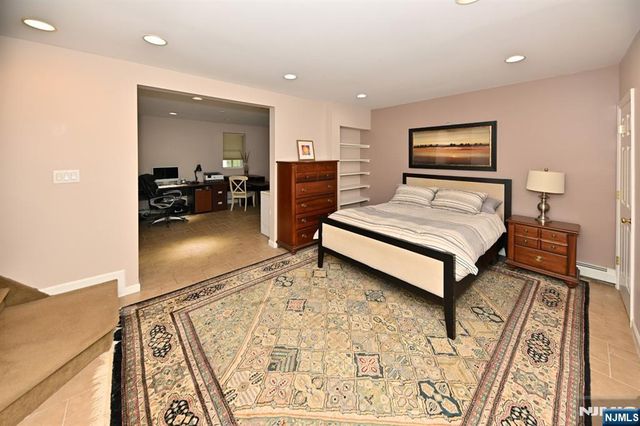 15 Carter Street, Norwood, NJ 07648