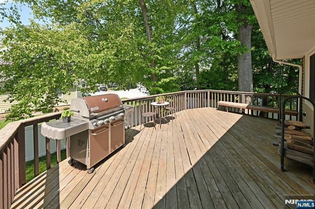 15 Carter Street, Norwood, NJ 07648