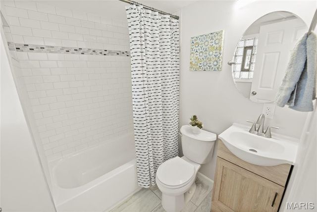 4729 Adkins Avenue, St Louis, MO 63116