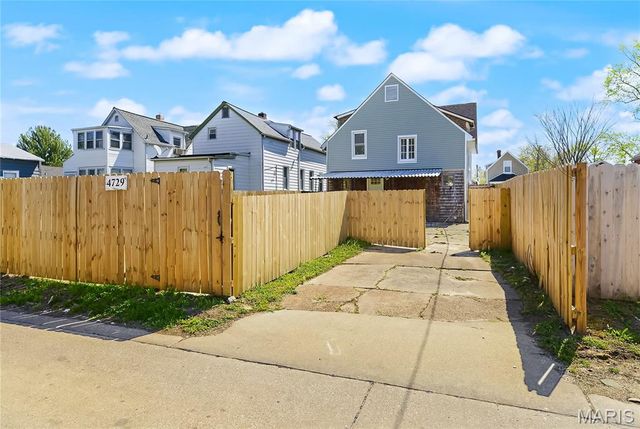 4729 Adkins Avenue, St Louis, MO 63116