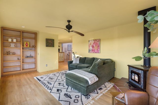 23 Sendero Cresta, Edgewood, NM 87015