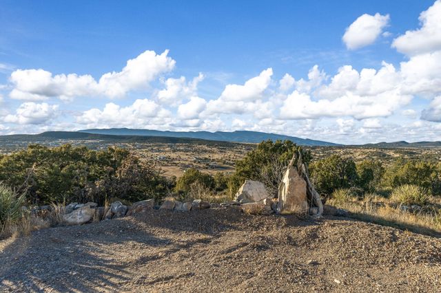 23 Sendero Cresta, Edgewood, NM 87015