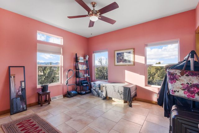 23 Sendero Cresta, Edgewood, NM 87015