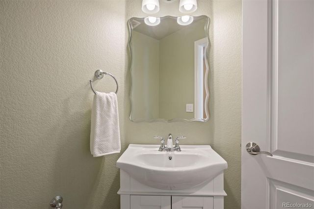 5704 Jasper Pointe Circle, Castle Rock, CO 80108