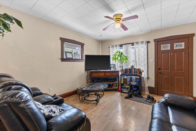 6509 19TH AVENUE, Kenosha, WI 53143