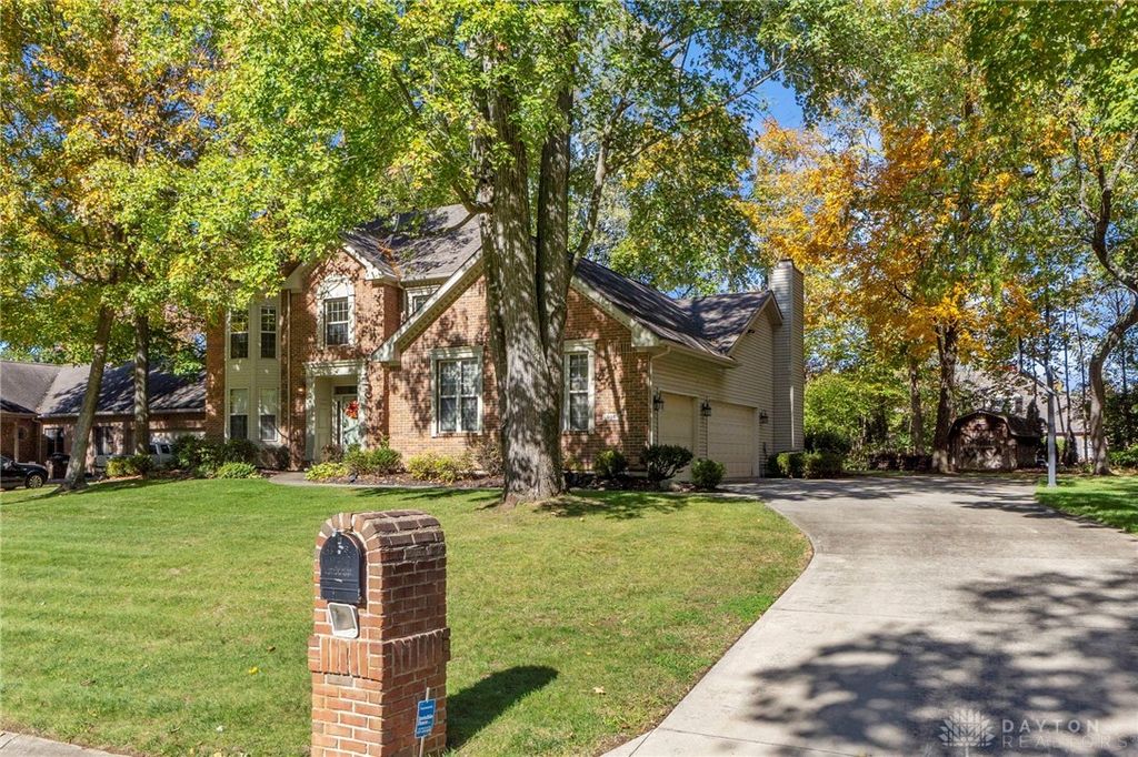 916 Sawmill Court, Springfield, OH 45503