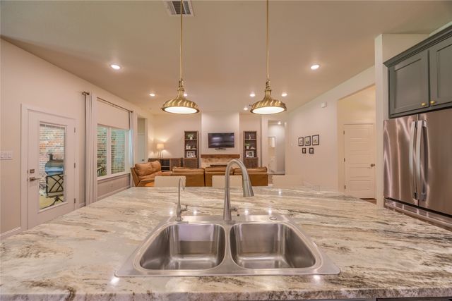 354 Glade Valley, Azle, TX 76020