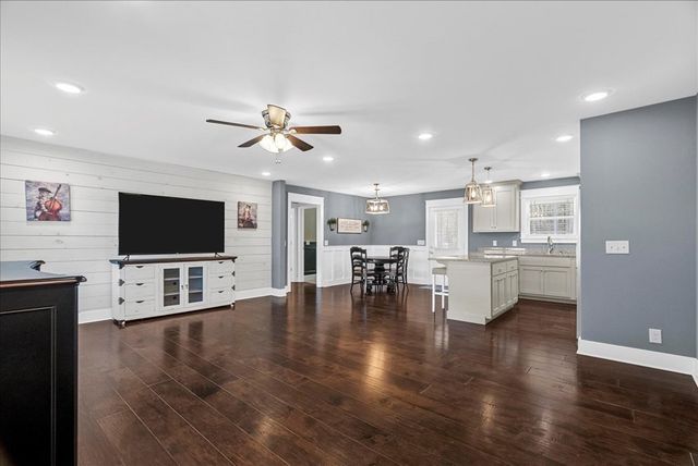 721 Bell Loop, Chatsworth, GA 30705