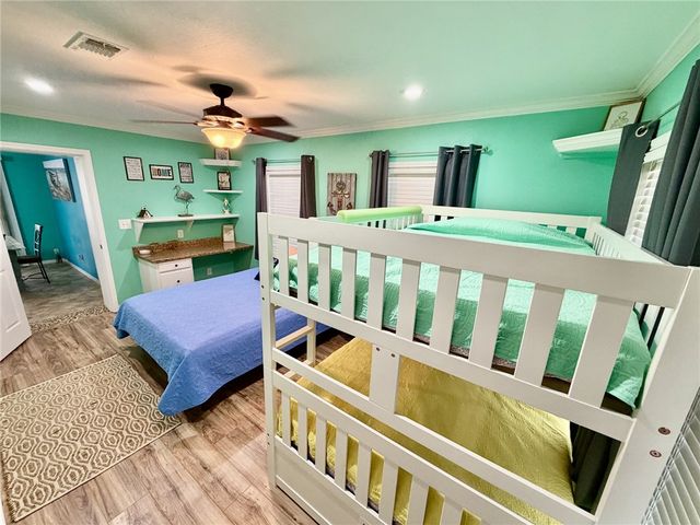 712 Tanglewood Drive, Somerville, TX 77879