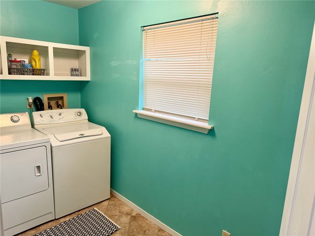 712 Tanglewood Drive, Somerville, TX 77879