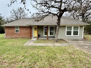 712 Tanglewood Drive, Somerville, TX 77879