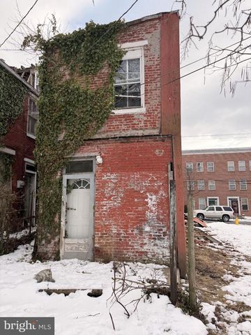 426 KELKER ST, Harrisburg, PA 17102