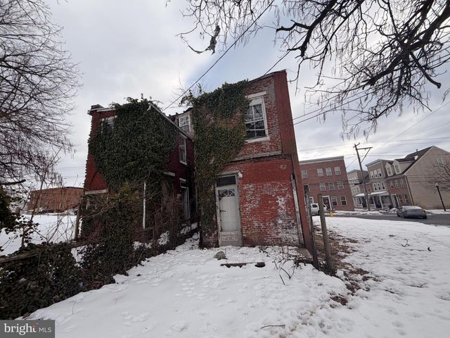 426 KELKER ST, Harrisburg, PA 17102