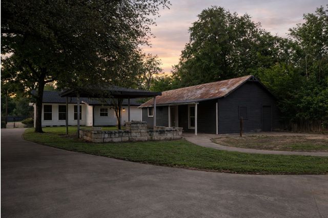 3210 Edna Avenue, Waco, TX 76708