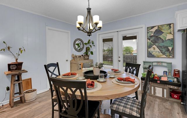 902 S Avenue L, Clifton, TX 76634