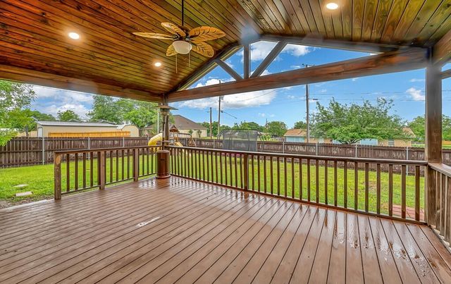 902 S Avenue L, Clifton, TX 76634