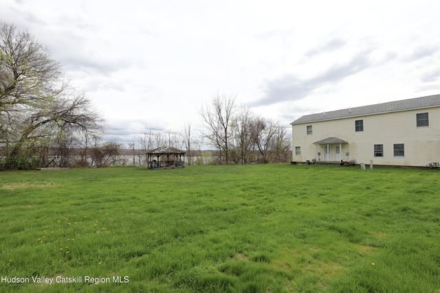 87 Delaware Street, Glasco, NY 12477