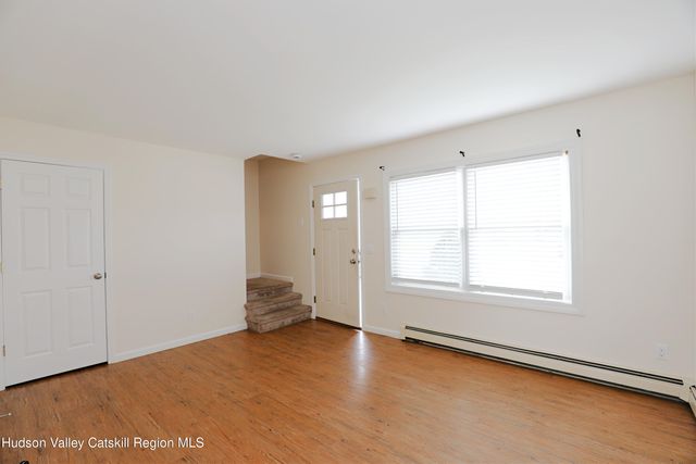 87 Delaware Street, Glasco, NY 12477