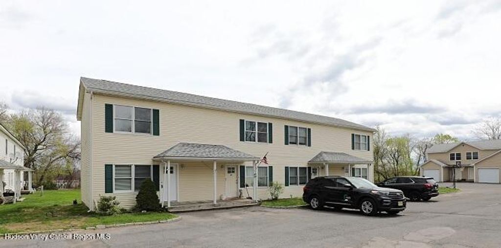 87 Delaware Street, Glasco, NY 12477