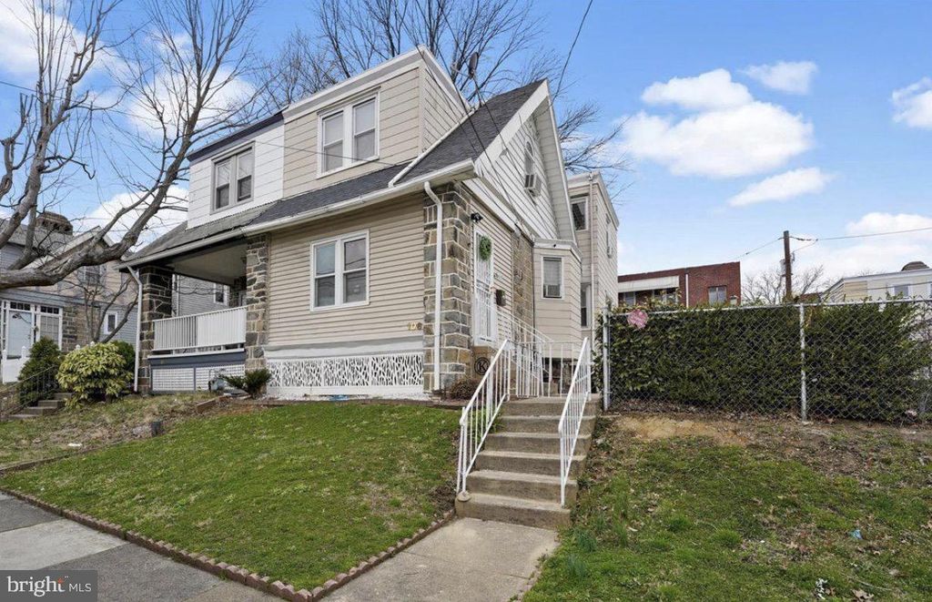 106 ASHBY RD, Upper Darby, PA 19082