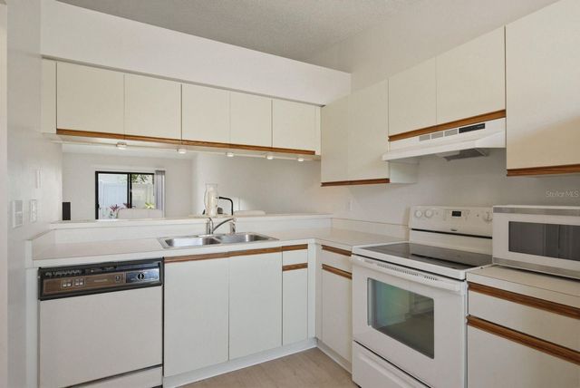 1311 POWDERPUFF DRIVE 1004, Dunedin, FL 34698