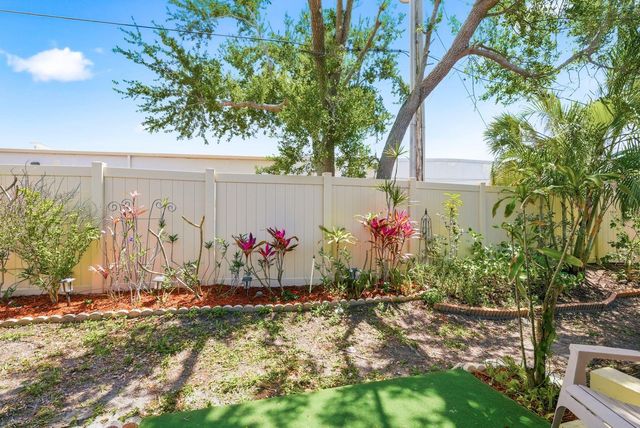 1311 POWDERPUFF DRIVE 1004, Dunedin, FL 34698