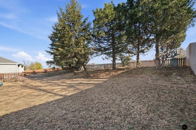 6740 Stephanie Lane, Lincoln, NE 68516