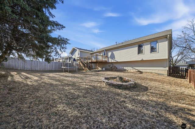 6740 Stephanie Lane, Lincoln, NE 68516