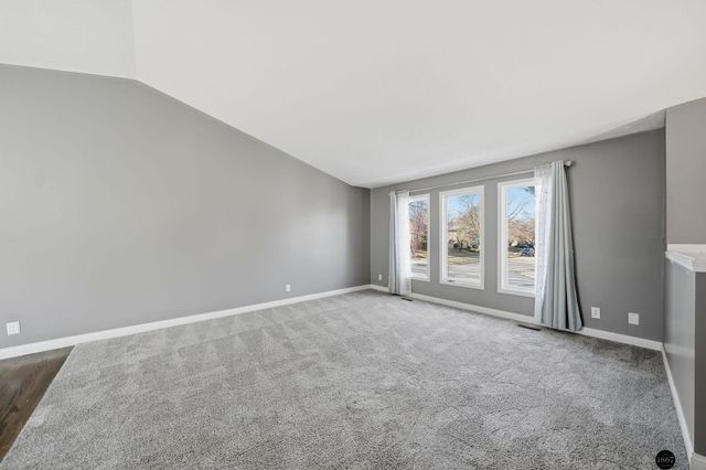 6740 Stephanie Lane, Lincoln, NE 68516