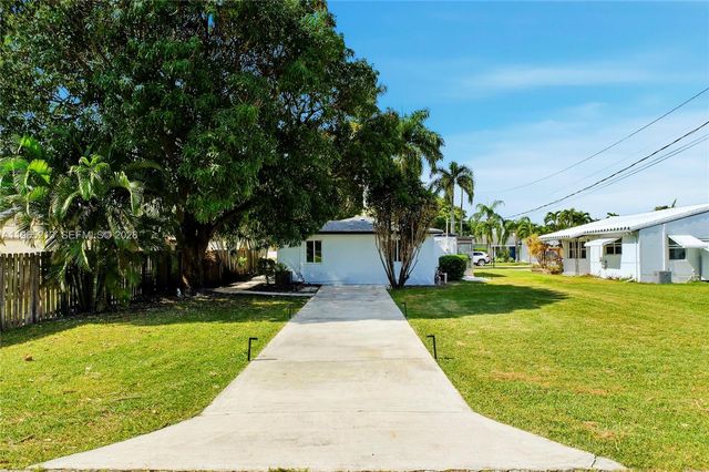 921 N 32nd Ave, Hollywood, FL 33021