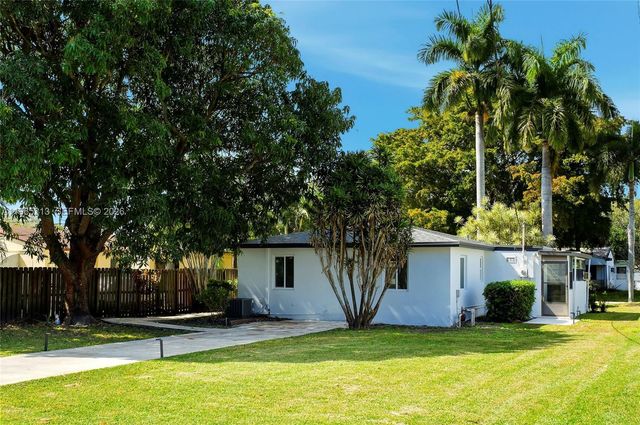 921 N 32nd Ave, Hollywood, FL 33021