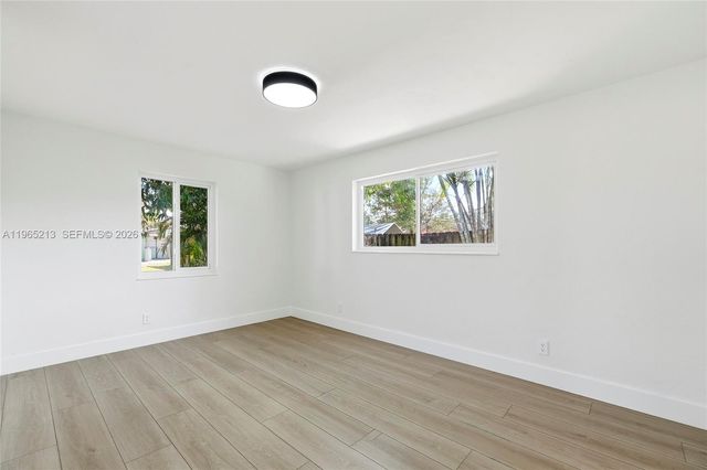 921 N 32nd Ave, Hollywood, FL 33021