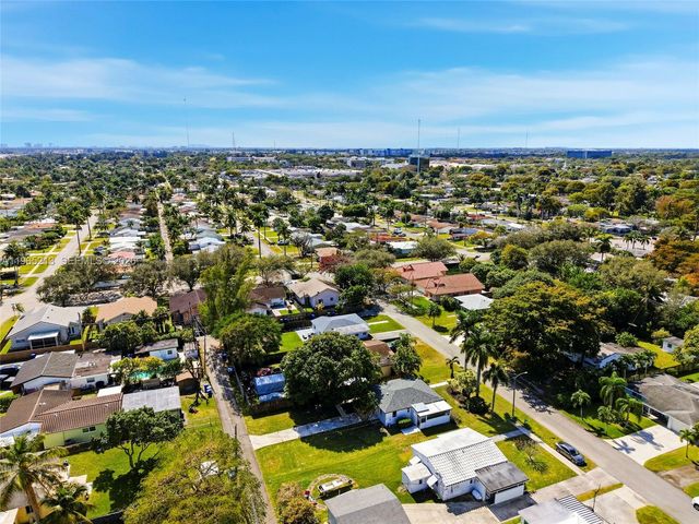 921 N 32nd Ave, Hollywood, FL 33021