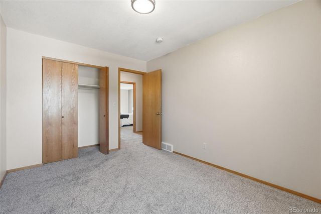 2201 Stuart Street, Longmont, CO 80501