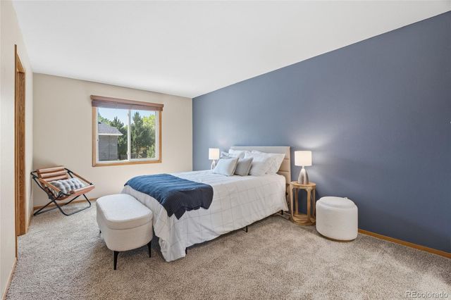 2201 Stuart Street, Longmont, CO 80501