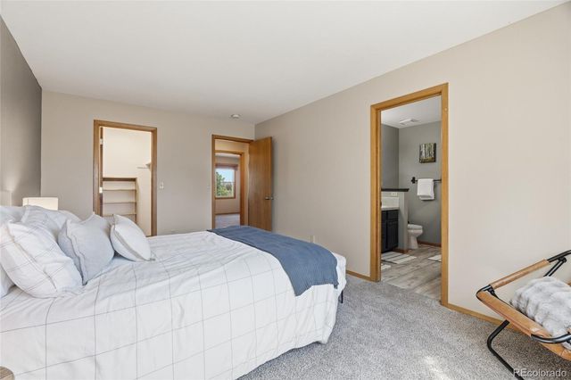 2201 Stuart Street, Longmont, CO 80501