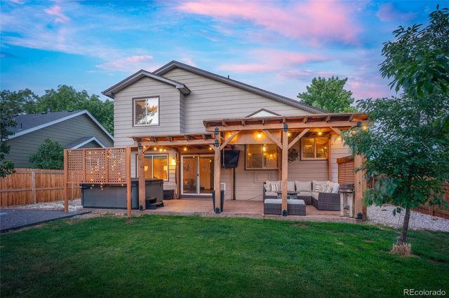 2201 Stuart Street, Longmont, CO 80501