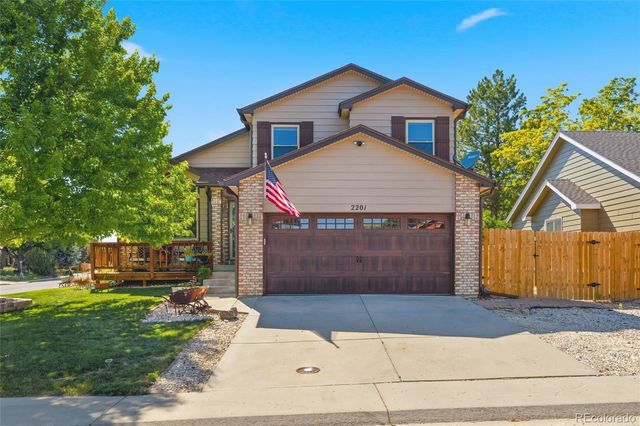 2201 Stuart Street, Longmont, CO 80501