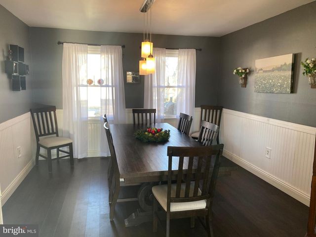 9 BIRCH CT, Blackwood, NJ 08012