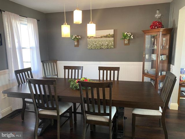 9 BIRCH CT, Blackwood, NJ 08012