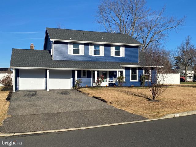 9 BIRCH CT, Blackwood, NJ 08012