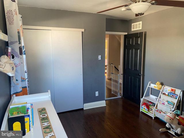 9 BIRCH CT, Blackwood, NJ 08012