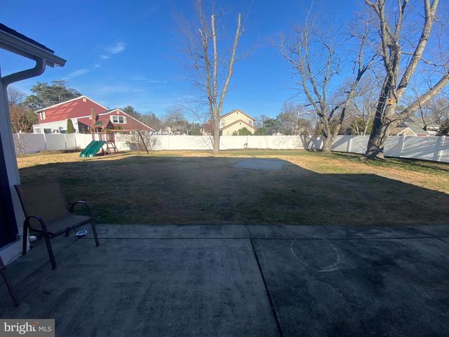 9 BIRCH CT, Blackwood, NJ 08012