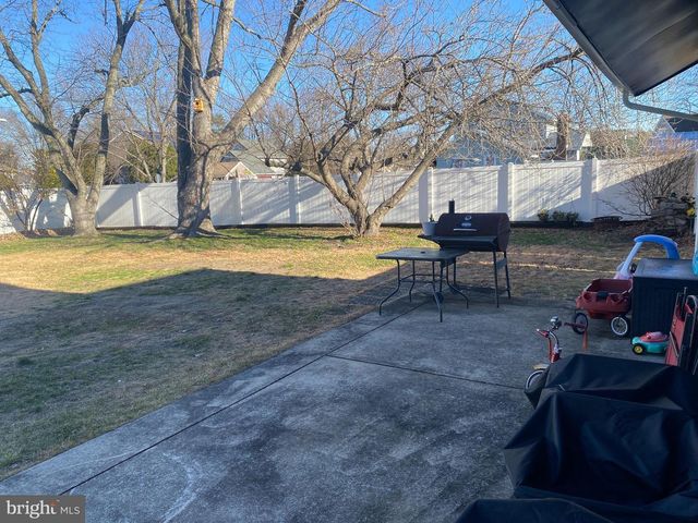 9 BIRCH CT, Blackwood, NJ 08012