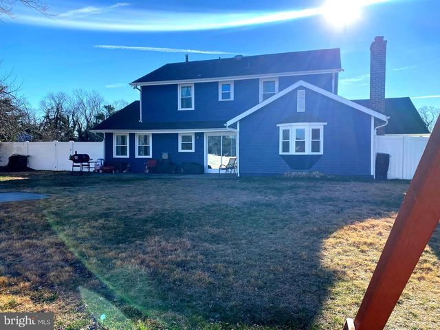 9 BIRCH CT, Blackwood, NJ 08012