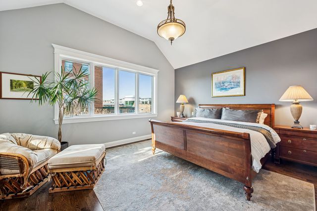 4740 N Hermitage Avenue, Chicago, IL 60640