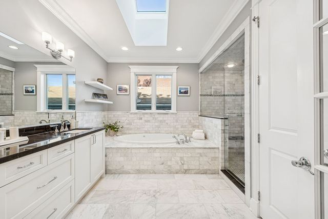 4740 N Hermitage Avenue, Chicago, IL 60640