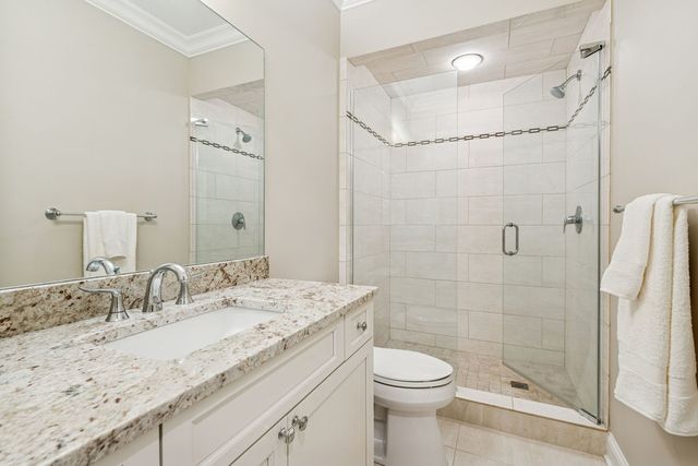 4740 N Hermitage Avenue, Chicago, IL 60640